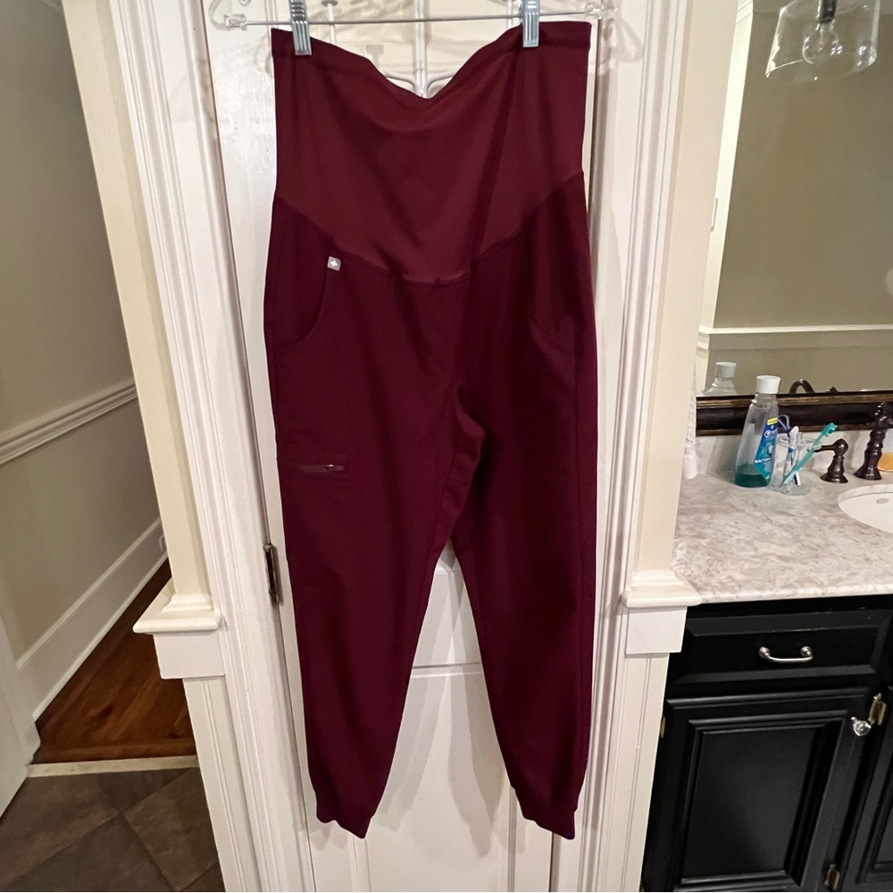 Figs Maternity Jogger Scrub Pants